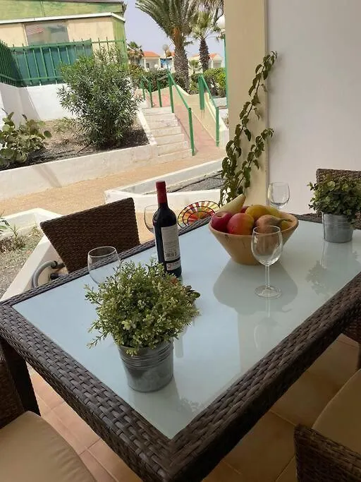 شقة Puskas Apartman كوستا دي أنتيجوا